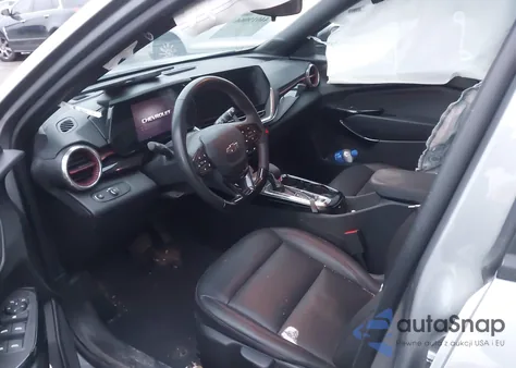 2024 Chevrolet Trax Fwd 2Rs z USA, uszkodzony, nr VIN KL77LJE20RC149989